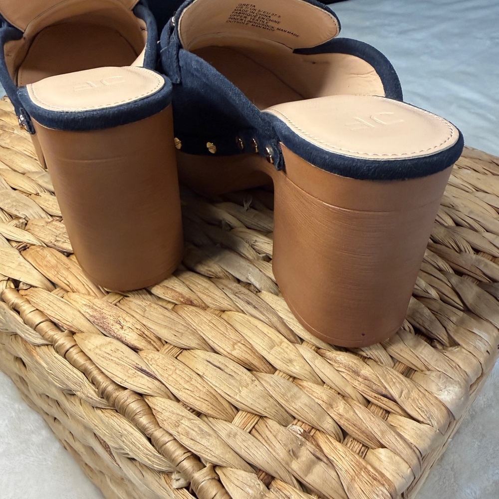 Journee Collection Greta Navy Suede Studded Mules – Horsebit Clogs – Sz 7 - Picture 7 of 9